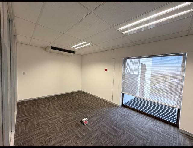 442M² OFFICE TO LET IN VORNA VALLEY